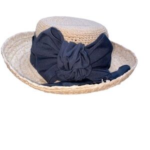 Scala straw hat with black ribbon